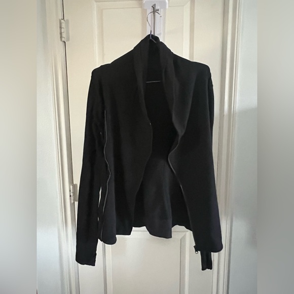 Lululemon Jacket Womens Black BHAKTI Yoga Asymmetric Full Double Zip Pockets - Picture 3 of 5